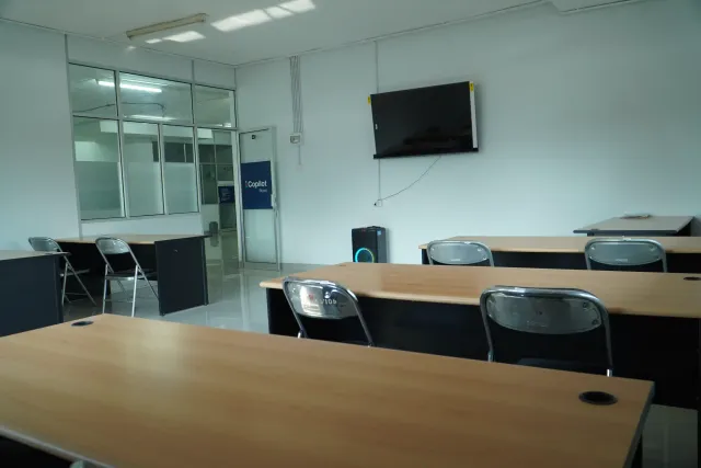 Coworking Space di Kampus Mugas, foto 9 dari 38